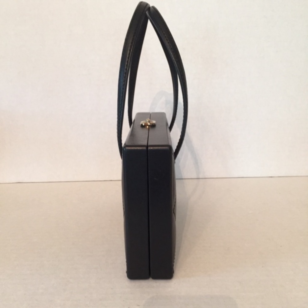 CHANEL Black Lambskin Evening Handbag, Authentic - Picture 3 of 8